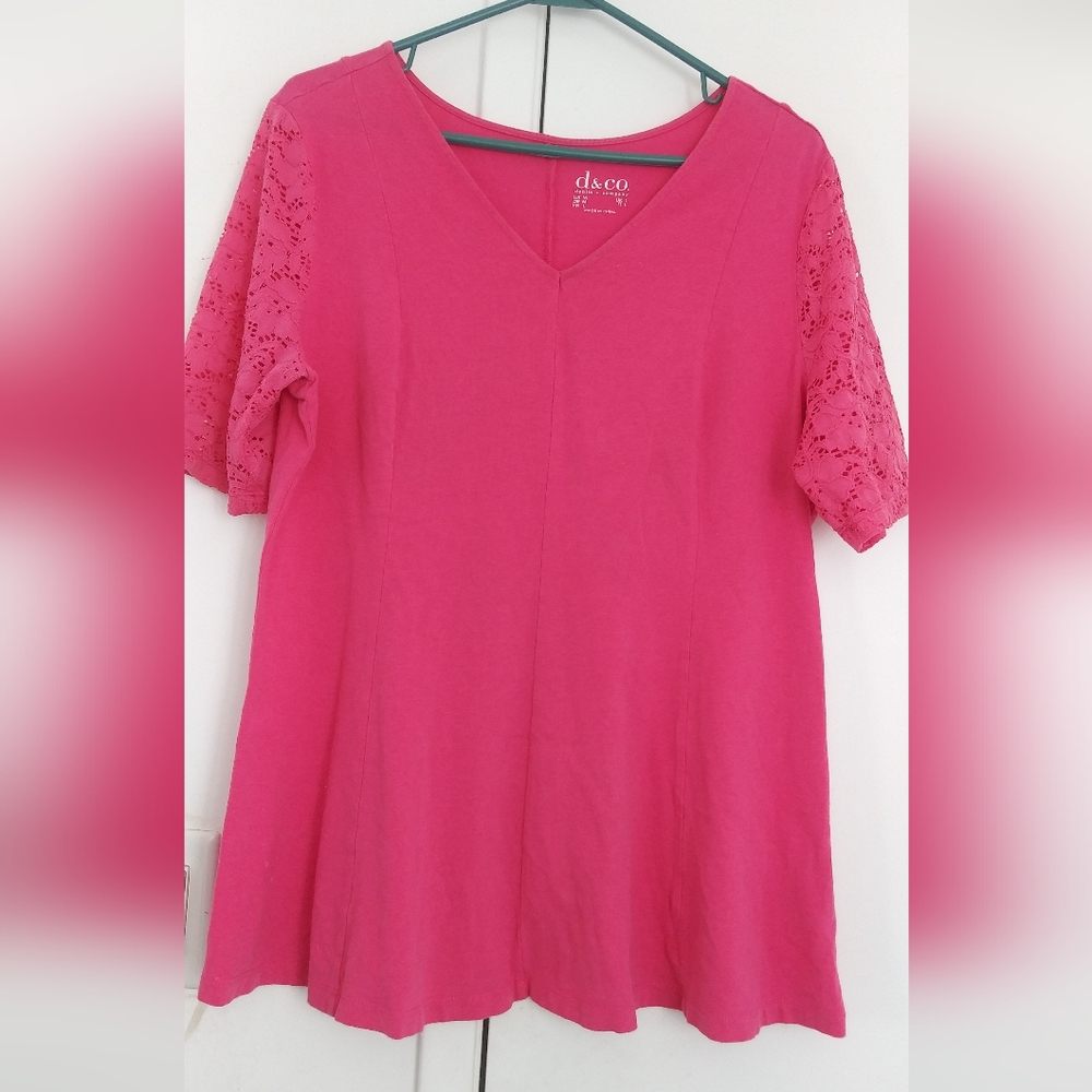 Pretty MEDIUM Pink shirt by d&co